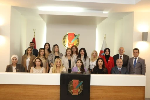 “KADINLAR ÜRETİME YÖNLENDİRİLMELİ”