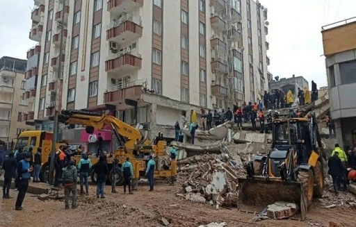 Kesilen kolonları ben taşıdım