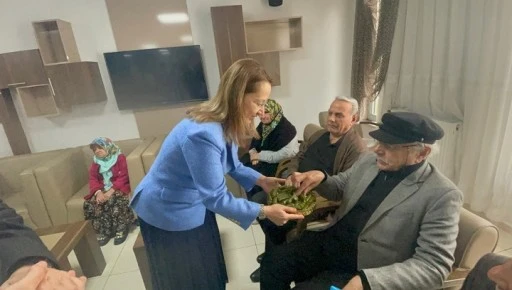 Milletvekili Derya Bakbak&rsquo;tan Bayram Maratonu: Gaziantep&rsquo;in D&ouml;rt Bir Yanında Vatandaşla Buluştu