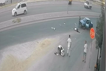 Motosiklet, ters yönden gelen otomobil ile kafa kafaya çarpıştı: 2 yaralı