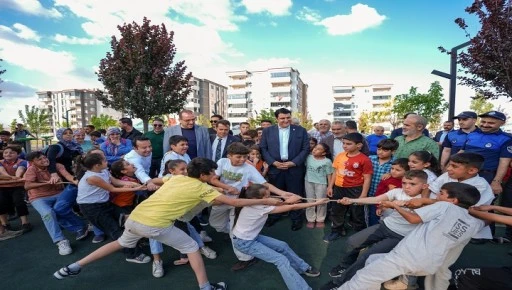 BAŞKAN YILMAZ&rsquo;DAN 1 YILDA 18 YENİ PARK