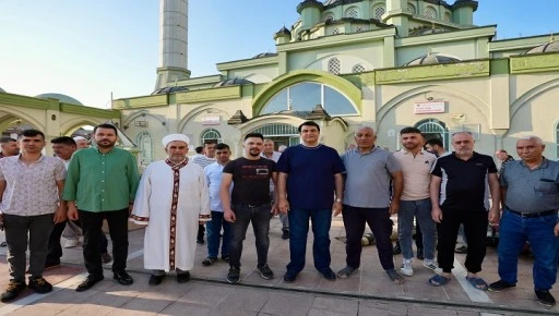 BAŞKAN YILMAZ VE ŞAHİN VATANDAŞLARLA BAYRAMLAŞTI