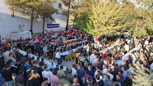 BAŞKAN YILMAZ’A MİTİNG GİBİ KARŞILAMA