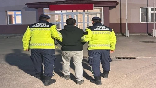 TRAFİKTE &Ccedil;IKAN KAVGADA 4 ŞAHIS TUTUKLANDI 