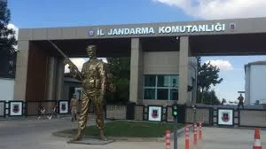 YÜKSEK KAZANÇ VAADİYLE DOLANDIRICILIK YAPAN 27 ŞAHIS TUTUKLANDI