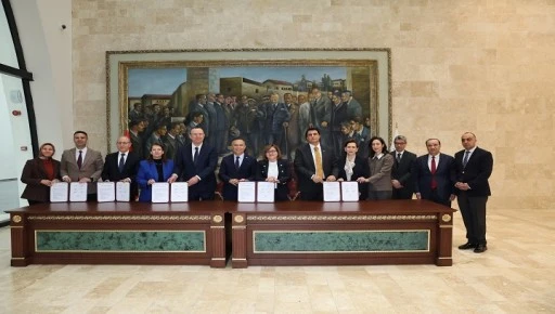 ENGELSİZ AKTİF YAŞAM MERKEZİ İ&Ccedil;İN İMZALAR ATILDI