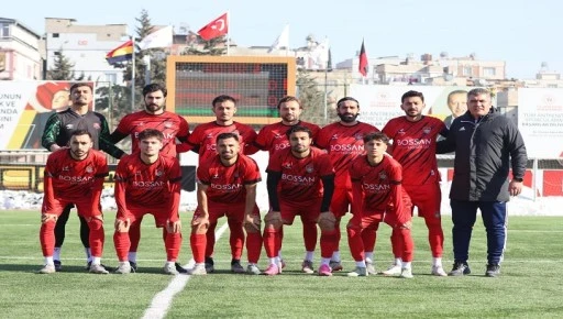ŞEHİTKAMİL BELEDİYESPOR, ZİRVE YARIŞINI S&Uuml;RD&Uuml;R&Uuml;YOR