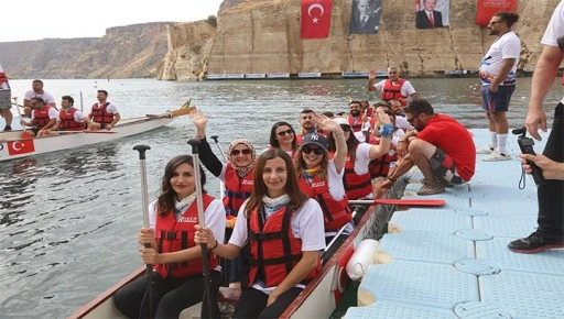 FIRAT&rsquo;IN İNCİSİ RUMKALE&rsquo;DE SU SPORLARI FESTİVALİ COŞKUSU