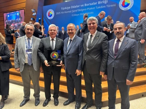 CUMHURBAŞKANI ERDOĞAN’IN KATILIMIYLA, BAŞKAN ÖZYURT’A HİZMET ŞEREF BELGESİ TAKDİMİ