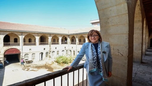 BAŞKAN FATMA ŞAHİN, GAZİANTEP&rsquo;İN K&Ouml;KL&Uuml; TARİHİNE SAHİP &Ccedil;IKIYOR!