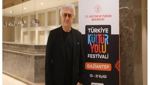 DEVLET TİYATROLARI GENEL M&Uuml;D&Uuml;R&Uuml; KARADAĞLI GAZİANTEP ŞEHİR TİYATROSU PROVASINDA