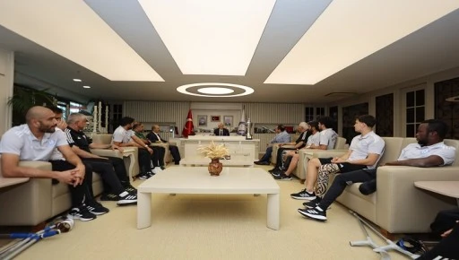 ŞAMPİYON KUPAYI BAŞKAN TAHMAZOĞLU&rsquo;NA GETİRDİ