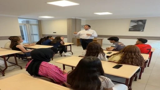 BAŞKAN YILMAZ&rsquo;DAN YKS&rsquo;YE GİRECEK &Ouml;ĞRENCİLERE MORAL VE DESTEK MESAJI   