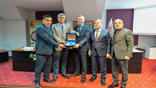 KIRGIZİSTAN NARYN HEYETİ NTO&rsquo;DA: TİCARET VE YATIRIM İŞ BİRLİĞİ MASADA 