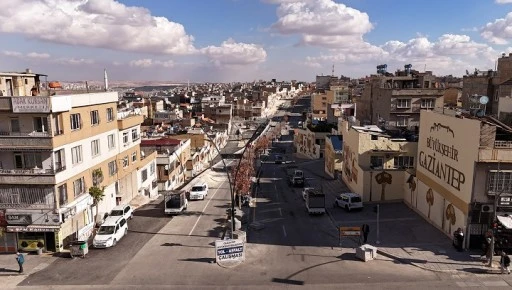 ŞANLIDERE CADDESİ İLE ULAŞIM RAHATLIYOR