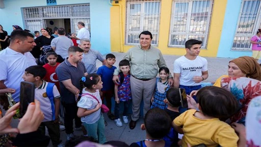  BAŞKAN YILMAZ YENİ EĞİTİM-&Ouml;ĞRETİM YILINI &Ouml;ĞRENCİLERLE KARŞILADI