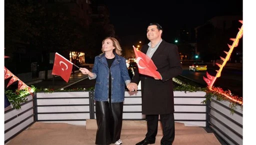 BAŞKAN YILMAZ&rsquo;DAN 102 ARA&Ccedil;LA CUMHURİYET KORTEJİ&rsquo;NE DAVET