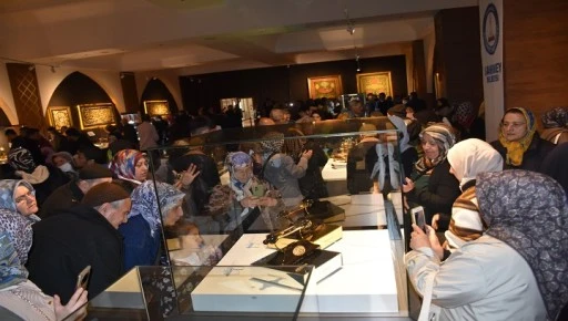 Y&Uuml;Z BİNLERCE ZİYARET&Ccedil;İ AKIN ETTİ