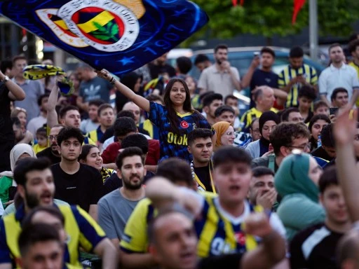 GAZİANTEPLİLER, EUROLEAGUE HEYECANINI ŞEHİTKAMİL’DE YAŞADI