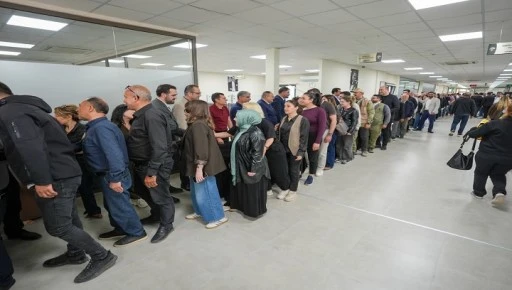 BAŞKAN YILMAZ, BELEDİYE PERSONELİYLE BAYRAMLAŞTI