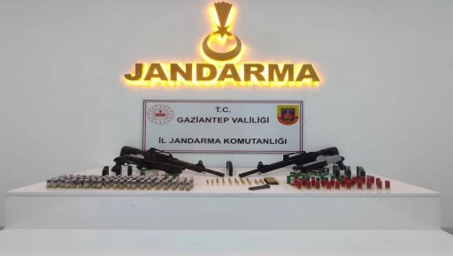 JANDARMADAN 157 UYUŞTURUCU VE KA&Ccedil;AK&Ccedil;ILIK OLAYINA M&Uuml;DAHALE