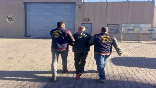 12 YIL 6 AY KESİNLEŞMİŞ HAPİS CEZASIYLA ARANAN ŞAHIS JASAT&rsquo;TAN KA&Ccedil;AMADI