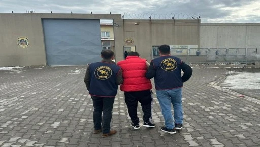 20 YIL 6 AY KESİNLEŞMİŞ HAPİS CEZASIYLA ARANAN ŞAHIS JASAT&rsquo;TAN KA&Ccedil;AMADI