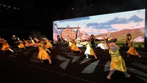 GAZİANTEP&rsquo;İN GEN&Ccedil; YILDIZLARI &Ouml;D&Uuml;LLE TA&Ccedil;LANDI