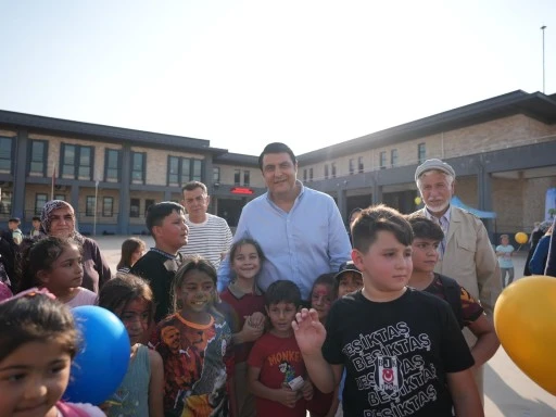 BAŞKAN YILMAZ’A KUZEYŞEHİR’DE SEVGİ SELİ