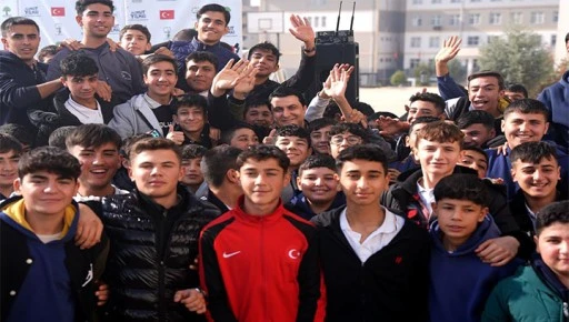 BAŞKAN YILMAZ GEN&Ccedil;LERLE BİR ARADA