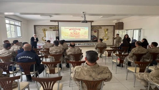 GAZİANTEP İL JANDARMA PERSONELİNE İL SAĞLIK M&Uuml;D&Uuml;RL&Uuml;Ğ&Uuml;NDEN EĞİTİM