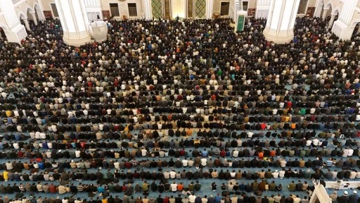 KADİR GECESİNDE ŞAHİNBEY MİLLET CAMİ DOLDU TAŞTI