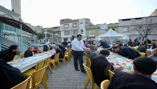 ŞEHİTKAMİL&rsquo;DE RAMAZAN BEREKETİ SOFRALARA TAŞINIYOR