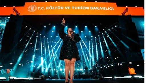 TUĞ&Ccedil;E KANDEMİR ENERJİSİYLE GAZİANTEP&rsquo;İ AYAĞA KALDIRDI