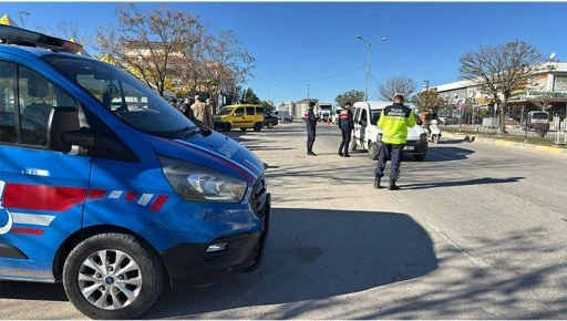 GAZİANTEP JANDARMADAN HUZURLU OKUL &Ouml;NLERİ VE HUZURLU SOKAKLAR UYGULAMASI