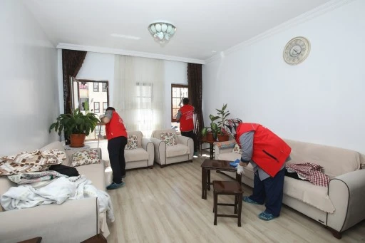 KURBAN BAYRAMI ÖNCESİ YAŞLI VE ENGELLİLERE TEMİZLİK VE BAKIM DESTEĞİ!