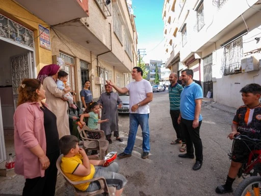 BAŞKAN YILMAZ’DAN ÖZGÜRLÜK MAHALLESİ’NE ZİYARET