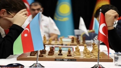 SATRAN&Ccedil; TARİHİNE GE&Ccedil;EN &Ccedil;İFTE ŞAMPİYONA HEYECANI