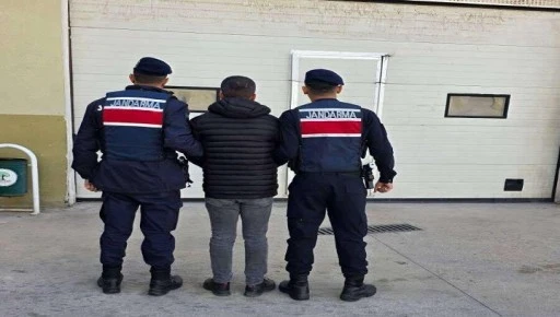 16 YIL KESİNLEŞMİŞ HAPİS CEZASIYLA ARANAN ŞAHIS JASAT&rsquo;TAN KA&Ccedil;AMADI