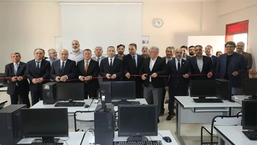 NTO&rsquo;DAN NİZİP MESLEK Y&Uuml;KSEKOKULU&rsquo;NA LABORATUVAR DESTEĞİ