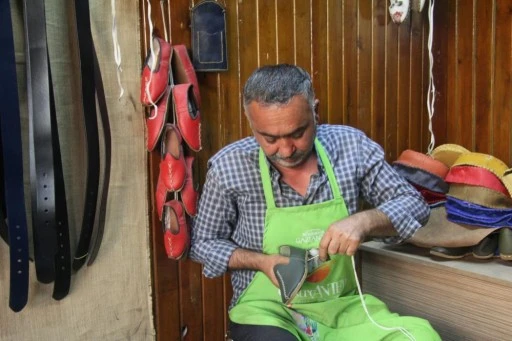 Oto boyacı ustası, &ccedil;ocukluk hayali k&ouml;şkerliğe yıllar sonra kavuştu