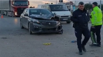 Otomobil ile çarpışan motosiklet sürücüsü yaralandı