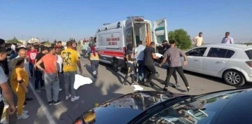 otomobil ile motosiklet çarpıştı: 1 ölü, 2 yaralı