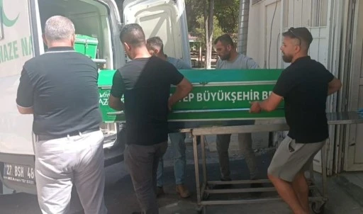 Oyun oynarken boynuna bornoz ipi dolanan 6 yaşındaki &Ouml;zlem kurtarılmadı