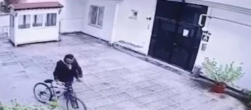 Polisin ele geçirdiği çalıntı bisikletler sahiplerine teslim edildi