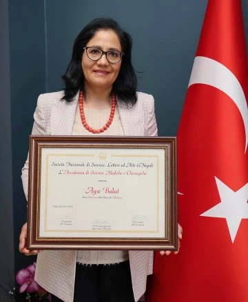 PROF. DR. AYŞE BALAT ÖMÜR BOYU AKADEMİ ÜYELİĞİ’NE SEÇİLDİ