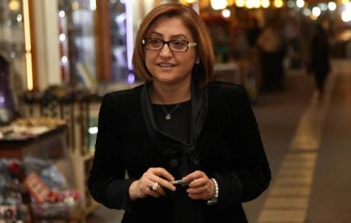 Şahin: &quot;Kadir Gecesi, umut, bağışlanma ve huzur kapılarının açıldığı gecedir&quot;