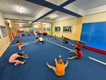 Şahinbey Belediyesi yaz spor okulları başladı