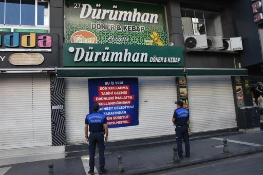 Şahinbey'de tarihi geçmiş ürün kullanan dürümcüye kapatma cezası