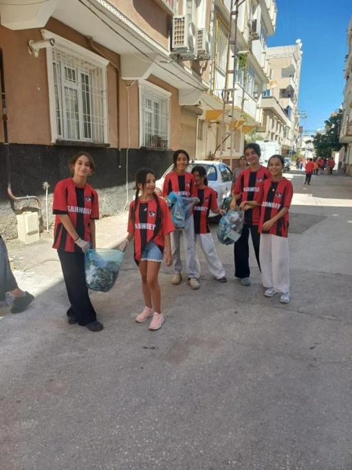 Şahinbeyli çocuklardan örnek davranış